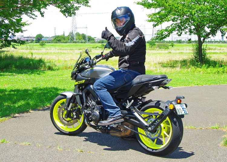 18年 カッコいいバイクの最新装備とは ヘルメット編 Bike Life Lab バイク王
