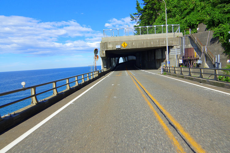 親不知海岸道路 国道8号線親不知海岸 バイクロード100選 Bike Life Lab バイク王