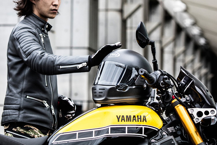 ネオクラ Arai ラパイド ネオは渋いけど新しい デザインと機能の融合させた次世代おしゃれメット Bike Life Lab バイク王