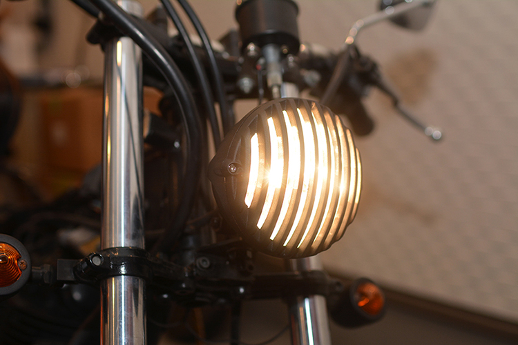 ヘッドライト交換はバイクの雰囲気をガッツリ変えるカスタム！ | Bike