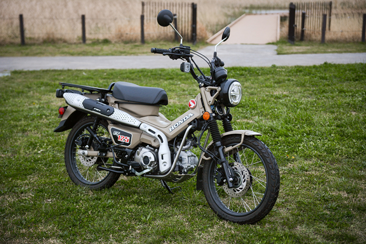 かっこよさ 可愛さ満点 Honda Ct125は働くカブのイメージをガラッと覆す現代クオリティのカブシリーズ Bike Life Lab バイク王