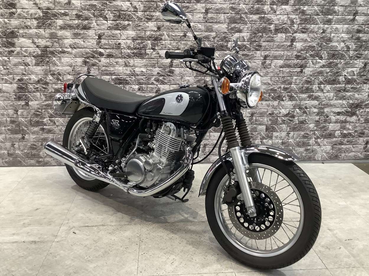 SR400とはどんなバイク？特徴や中古で選ぶ際のポイントを解説！ | Bike Life Lab｜バイク王