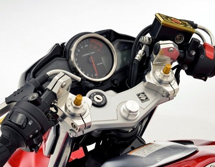 ハンドルホルダーキット　アルミ削り出し AGRAS（アグラス） GSR250（JBK-GJ55D）