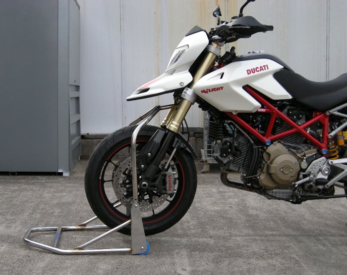 フロントアジャストスタンド 差込ボス径 27.5 BATTLE FACTORY（バトルファクトリー） DUCATI HyperMotard