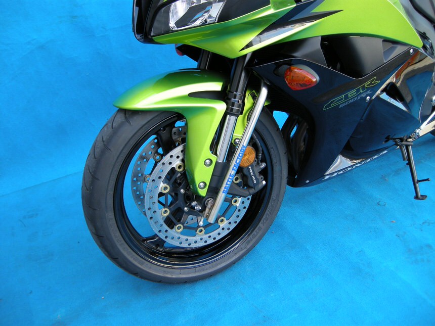 フォークストッパー BATTLE FACTORY（バトルファクトリー） CBR600RR（07〜11年）