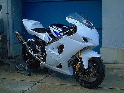 GSX-R1000 - フロントカウル - CLEVER WOLF RACING（クレバーウルフ