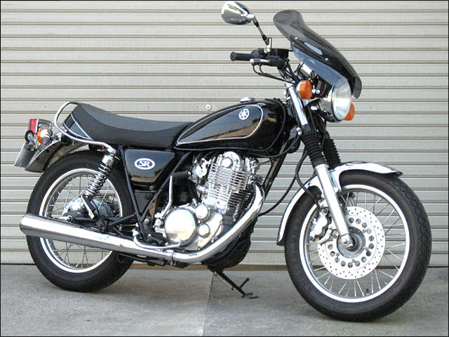 ガイラシールド Lサイズ スモーク CHIC DESIGN（シックデザイン） SR400・500（83年〜）