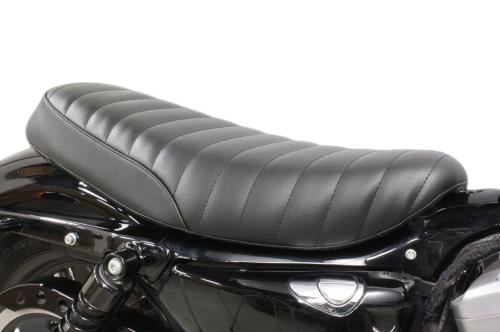 ダブルフラットシート（タックロール） ガレージT＆F スポーツスター（SPORTSTER）