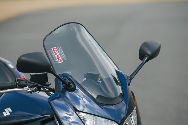 エアログイナミックスクリーン D262S セミスモーク GIVI（ジビ） GSF1250S BANDIT（07〜11年）