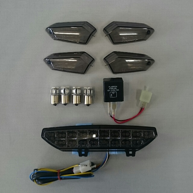 LEDスモークレンズ コンプリートキット（ウインカー・テールランプ） ODAX（オダックス） ZRX1200 DAEG（ダエグ）