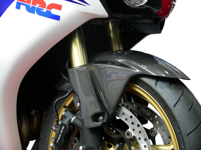 カーボンフロントフェンダー ワークスタイプ TSR（テクニカルスポーツ） CBR1000RR（08〜12年）